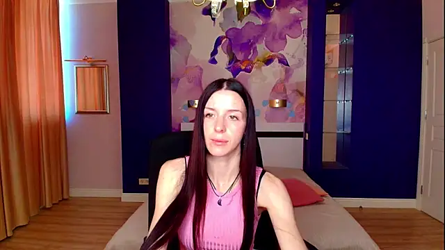 Snapshot of NoirDiva chatting on 05-07-26, 05:57 NoirDiva online show from 05-07-26, 05:57