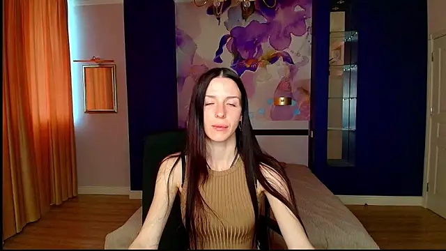 Snapshot of NoirDiva chatting on 05-12-26, 11:29 NoirDiva online show from 05-12-26, 11:29