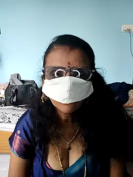 Snapshot of Kannadasexywifes chatting on 04-17-26, 05:32 Kannadasexywifes online show from 04-17-26, 05:32