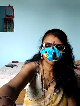 Snapshot of Kannadasexywifes chatting on 04-27-26, 06:11 Kannadasexywifes online show from 04-27-26, 06:11