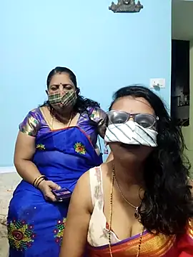 Snapshot of Kannadasexywifes chatting on 04-29-26, 05:52 Kannadasexywifes online show from 04-29-26, 05:52