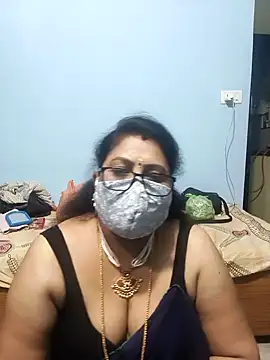 Snapshot of Kannadasexywifes chatting on 05-08-26, 05:07 Kannadasexywifes online show from 05-08-26, 05:07