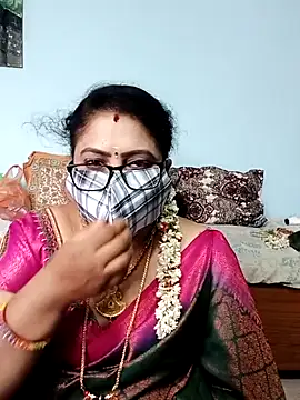Snapshot of Kannadasexywifes chatting on 05-16-26, 10:01 Kannadasexywifes online show from 05-16-26, 10:01