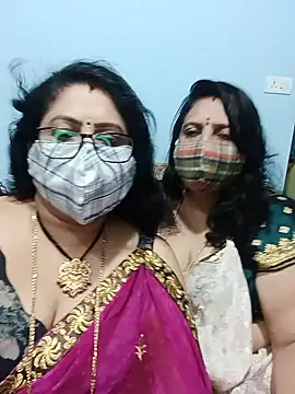 Snapshot of Kannadasexywifes chatting on 05-19-26, 05:52 Kannadasexywifes online show from 05-19-26, 05:52