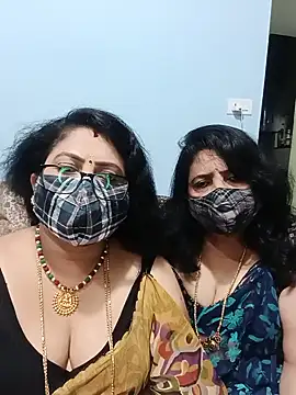 Snapshot of Kannadasexywifes chatting on 05-24-26, 10:26 Kannadasexywifes online show from 05-24-26, 10:26