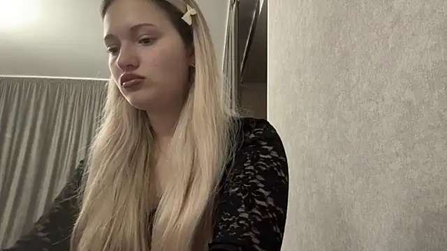 Linaceleste online show from 03-04-26, 02:34