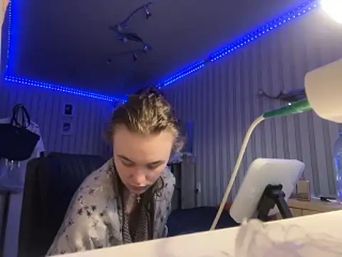 Snapshot of melissashineee chatting on 02-26-26, 11:53 melissashineee online show from 02-26-26, 11:53