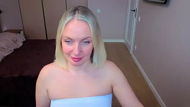 MonikaFoxys online show from 03-08-26, 04:05