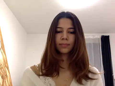 KiraVixenSweet online show from 02-15-26, 04:58