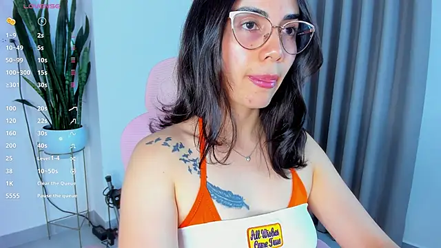 Snapshot of sara_ospina22 chatting on 06-08-26, 11:38 sara ospina22 online show from 06-08-26, 11:38
