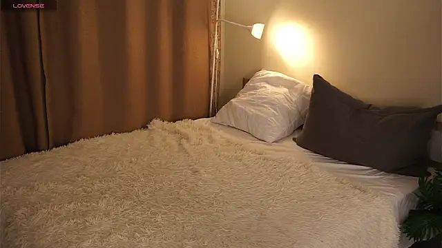 LuannStockbridge online show from 02-25-26, 05:00