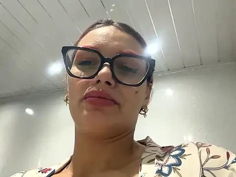 FoxyValentine online show from 05-10-26, 03:39