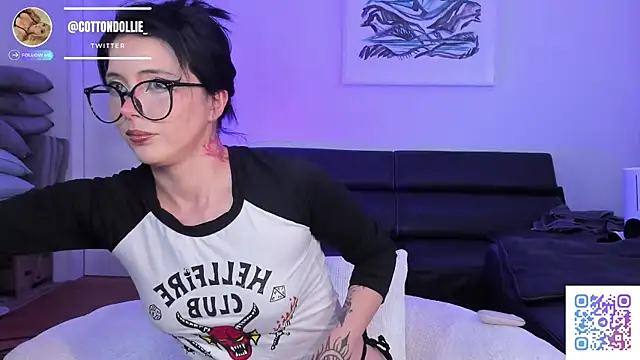 Snapshot of Cotton_dollie chatting on 05-05-26, 01:52 Cotton dollie online show from 05-05-26, 01:52