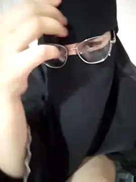 Snapshot of Kawtr9ahbtk chatting on 04-03-26, 10:08 Kawtr9ahbtk online show from 04-03-26, 10:08