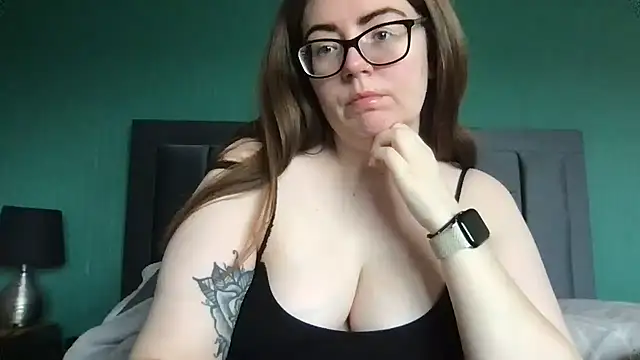 CurvyBx online show from 03-30-26, 09:43