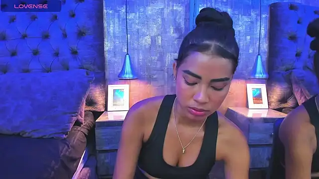 ninareyes online show from 02-16-26, 09:33