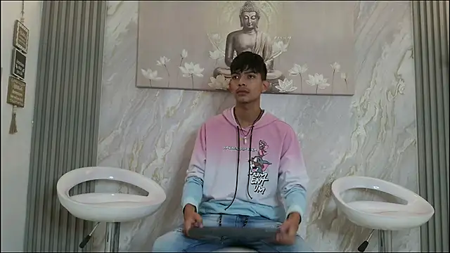 KITTY BOSH online show from 04-07-26, 01:11