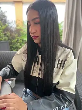 Daniela Pink online show from 04-14-26, 11:05