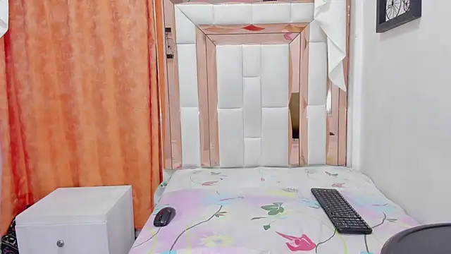 kimberly xoxo 3 online show from 02-18-26, 03:24