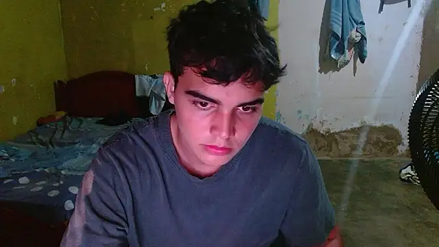 Snapshot of heiker__ chatting on 03-22-26, 11:19 heiker online show from 03-22-26, 11:19