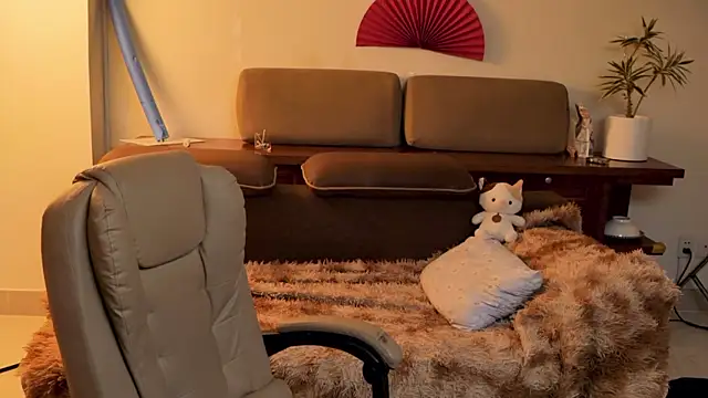 Pitien 2k7 online show from 04-16-26, 03:24