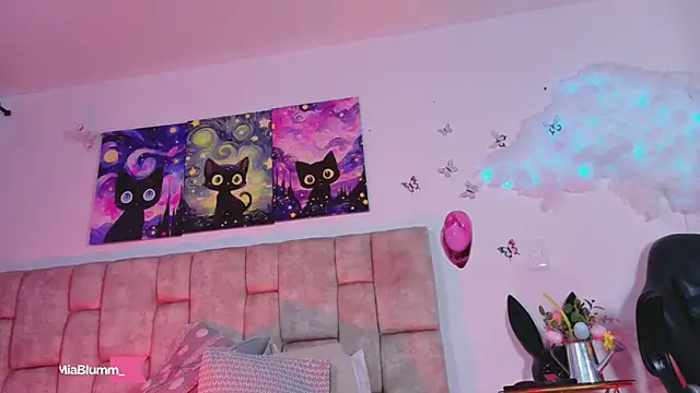 MiiaBlumm  online show from 03-31-26, 06:19