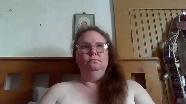 Snapshot of naughty_queen1 chatting on 04-25-26, 07:22 naughty queen1 online show from 04-25-26, 07:22