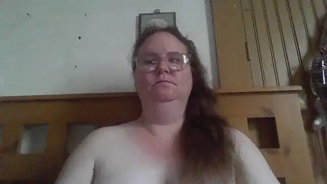 Snapshot of naughty_queen1 chatting on 05-06-26, 07:52 naughty queen1 online show from 05-06-26, 07:52