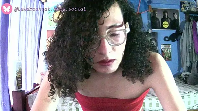 lewd mooncat online show from 04-14-26, 10:05