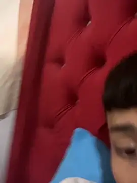 glopetitooo online show from 02-15-26, 04:14