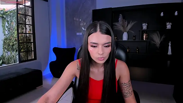 JulietteMoreau online show from 06-30-26, 07:04