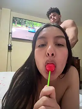 Snapshot of Valentinacouple chatting on 06-14-26, 04:58 Valentinacouple online show from 06-14-26, 04:58