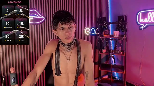 Maximoking26 online show from 04-21-26, 01:42