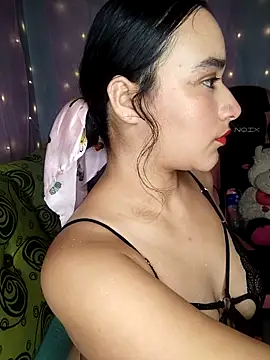 Snapshot of kloe-Dubois chatting on 03-30-26, 03:18 kloe-Dubois online show from 03-30-26, 03:18