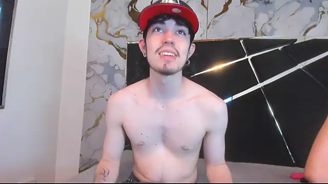 Couple In Heat online show from 03-19-26, 07:40