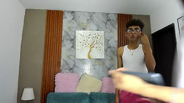 BOYS PLAY online show from 03-16-26, 07:23