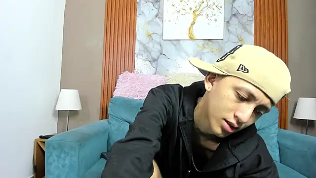 BOYS PLAY online show from 04-10-26, 01:16