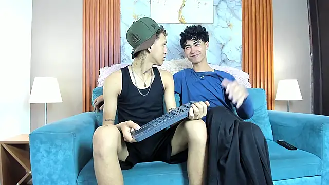 BOYS PLAY online show from 04-17-26, 01:19