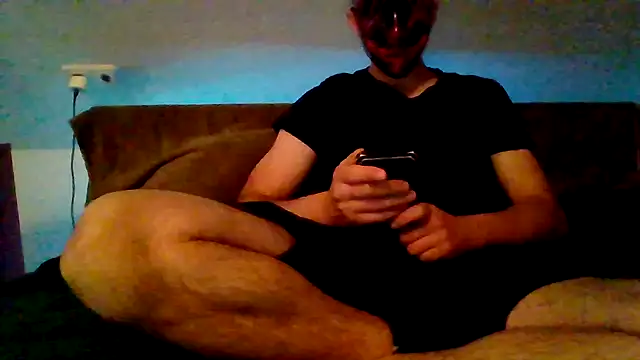 Snapshot of Blackklu chatting on 05-13-26, 10:27 Blackklu online show from 05-13-26, 10:27