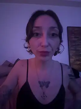 FrutillitaXX online show from 03-30-26, 04:57