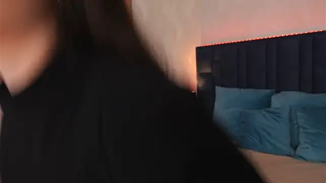 LucyDeLuca online show from 04-01-26, 05:30