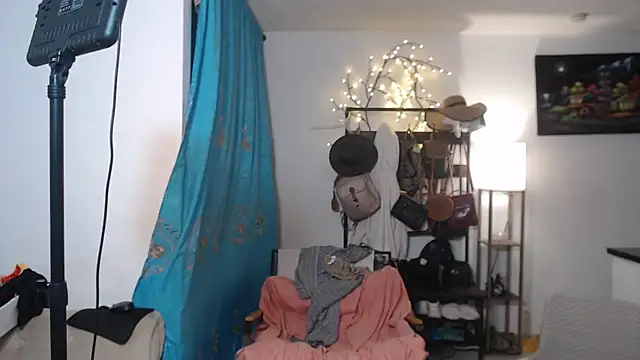 Dani-brown online show from 07-04-26, 04:40