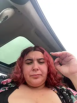 Snapshot of Sandragll chatting on 06-15-26, 12:29 Sandragll online show from 06-15-26, 12:29