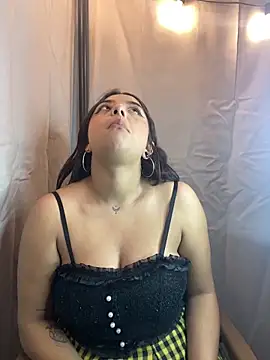 Midary pink online show from 03-03-26, 05:02