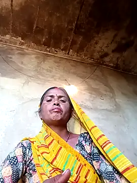 Hot re83 online show from 03-07-26, 07:27