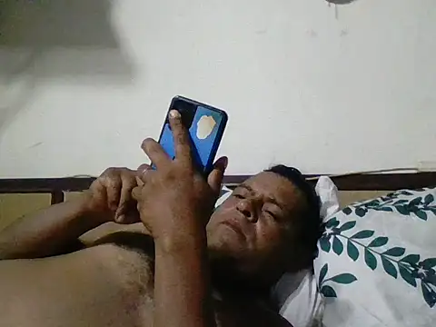 Snapshot of DesexedCooler chatting on 03-19-26, 02:15 DesexedCooler online show from 03-19-26, 02:15