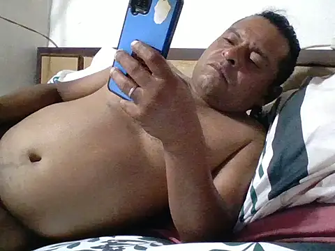 Snapshot of DesexedCooler chatting on 03-20-26, 01:43 DesexedCooler online show from 03-20-26, 01:43