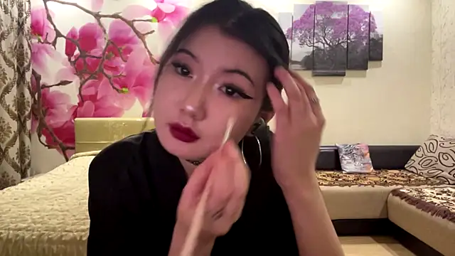 MaeRaads online show from 03-23-26, 06:34