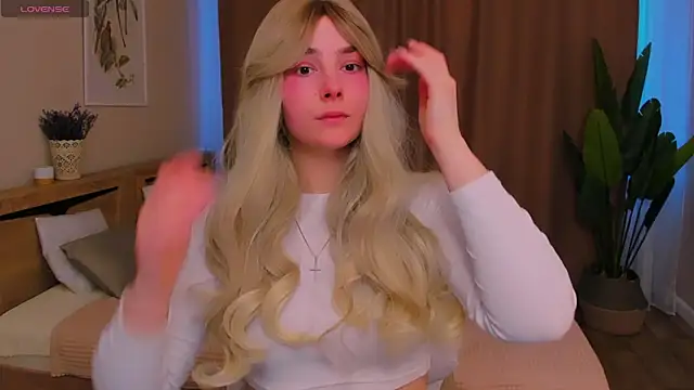 Snapshot of Maddy_Wood_ chatting on 02-20-26, 03:12 Maddy Wood online show from 02-20-26, 03:12