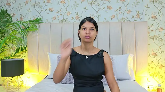 AnnaLoren  online show from 03-06-26, 12:01